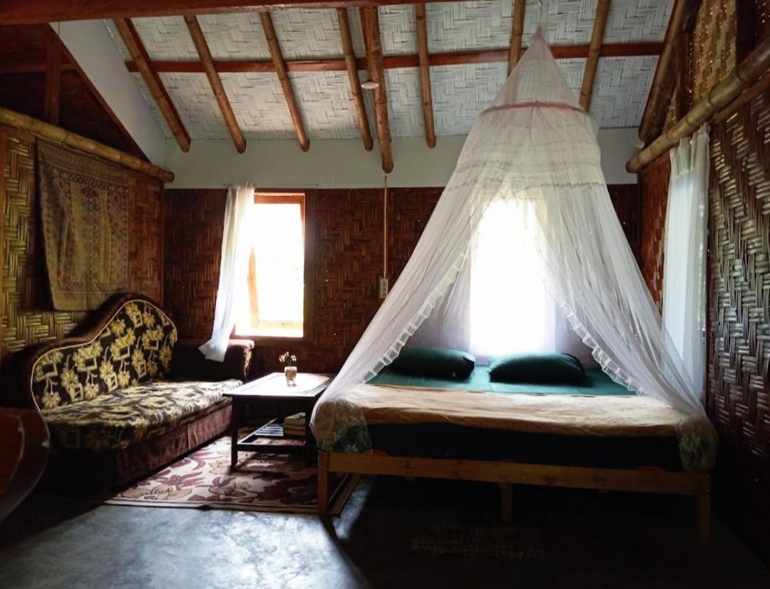 Magpie resto dan homestay Bukit Lawang Camera foto